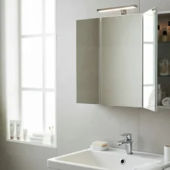 Planète Bain Armoire de toilette éclairante 3 portes 60 cm blanche Juno 2