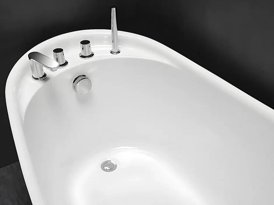 Vente-unique Baignoire îlot NATALIA avec robinetterie - 220L - L150 x P75 x H70cm - Blanche* Baignoire Îlot