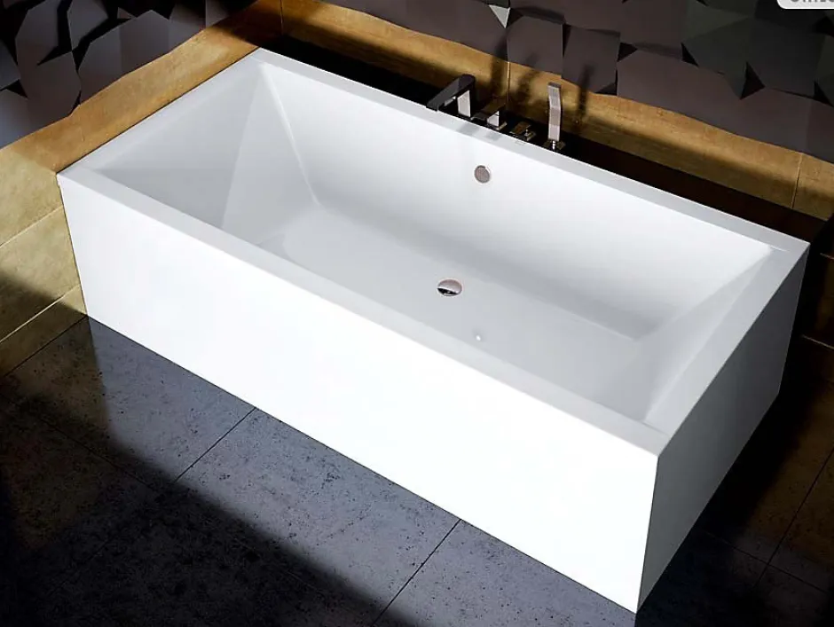 Besco Baignoire rectangulaire - 155 x 70 cm - sans Habillage - avec Pieds - Vidage Chrome - QUADRO* Baignoire Droite
