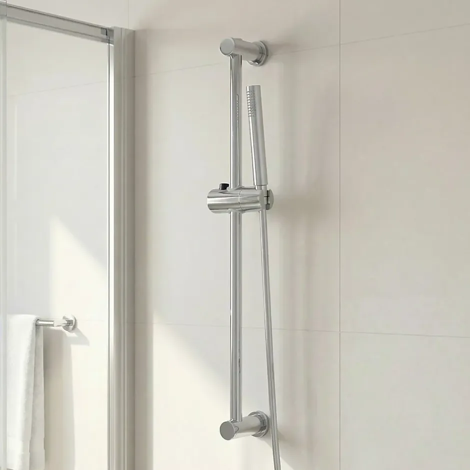 Barre de douche standard réglable fixation murale coloris chrome L.64,5 cm* Pommeau De Douche, Flexible Et Barre De Douche