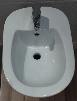 Goman Srl Bidet surélevé céramique ALTO 3 - Blanc - Hauteur 50 cm - Profondeur : 51 cm - Largeur : 37,5 cm* Bidet