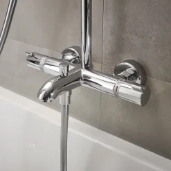 Hansgrohe Colonne de bain/douche thermostatique avec pommeau + douchette 2 jets + flexible + barre réglable, chrome, Showerpipe Crometta S 240