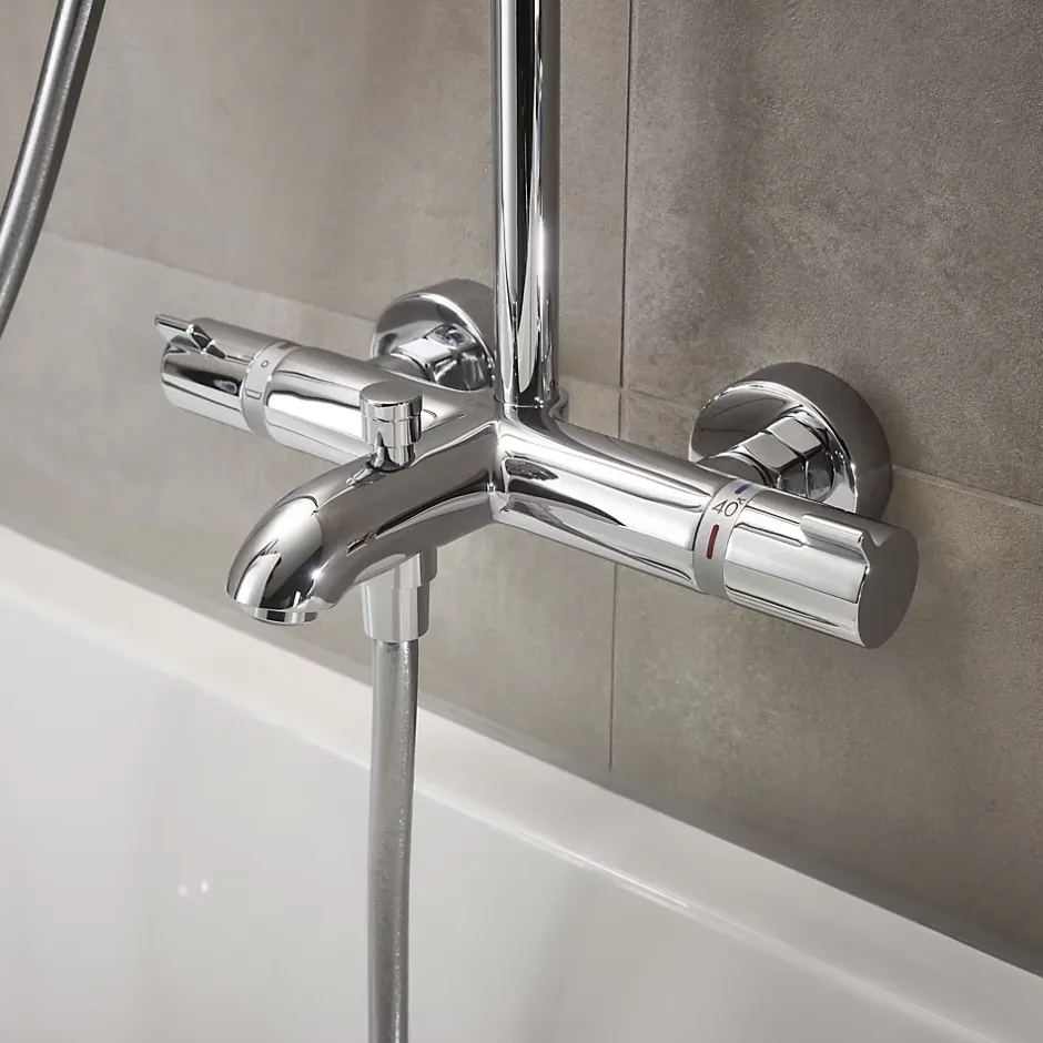 Hansgrohe Colonne de bain/douche thermostatique avec pommeau + douchette 2 jets + flexible + barre réglable, chrome, Showerpipe Crometta S 240