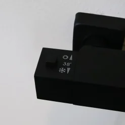 Essebagno Colonne de douche carrée thermostatique noire Square II