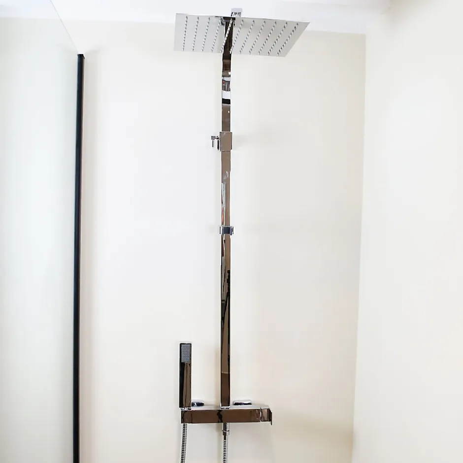 Essebagno Colonne de douche chromée avec mitigeur mécanique Kiara* Colonne De Douche Mécanique