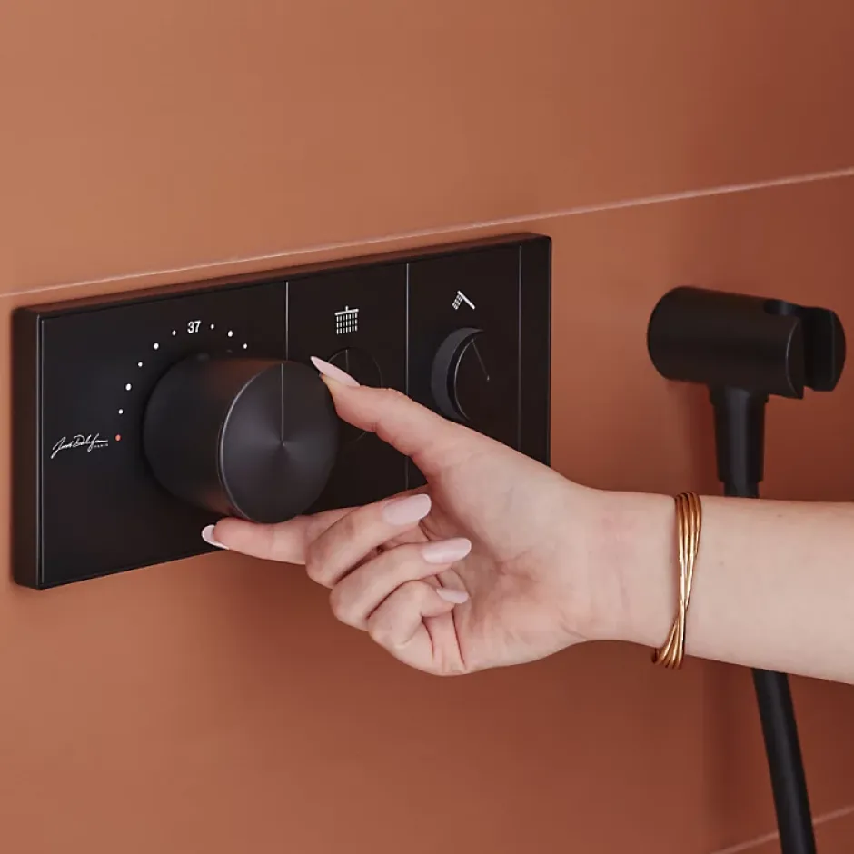Jacob Delafon Colonne de douche encastrée thermostatique Grands Boulevards ronde noire mate