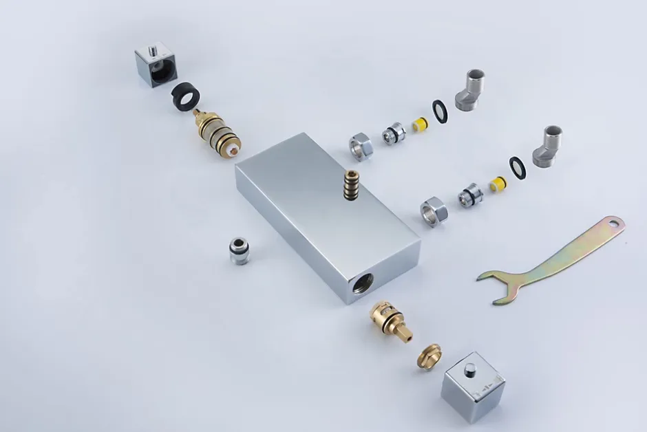 Bernstein Colonne de douche thermostatique acier inox + pommeau 25x25cm - 112,5x50cm - NT6705C 25x25cm