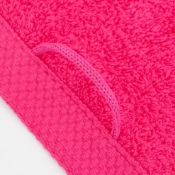 Linnea Drap de bain 100x150 cm PURE Fuchsia 550g/m2* Serviette De Bain