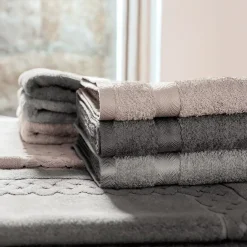 Linnea Drap de bain 100x150 cm ROYAL CRESENT Gris Craie 650g/m2