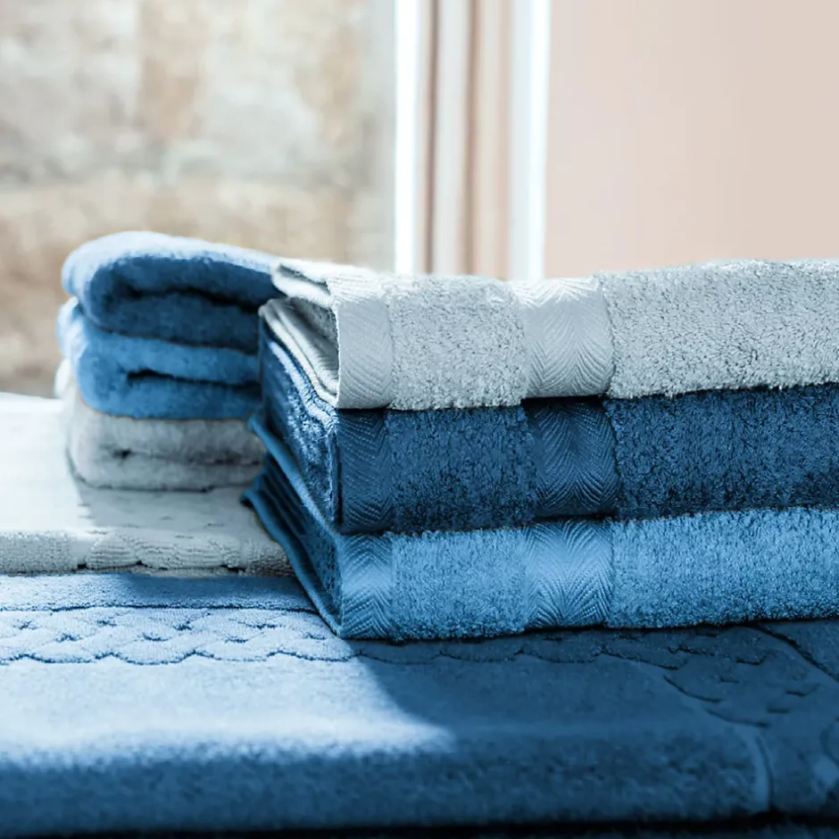 Linnea Drap de douche 70x140 cm ROYAL CRESENT Bleu Pâle 650g/m2* Serviette De Bain
