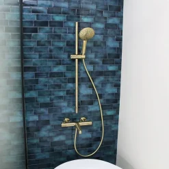 Essebagno Kit de douche sans robinetterie avec douchette 3 jets + flexible + barre réglable, doré, Luisa* Colonne De Douche Sans Robinetterie