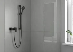 Hansgrohe Kit de douche sans robinetterie avec pommeau + douchette 2 jets + barre réglable, noir, Vernis Blend