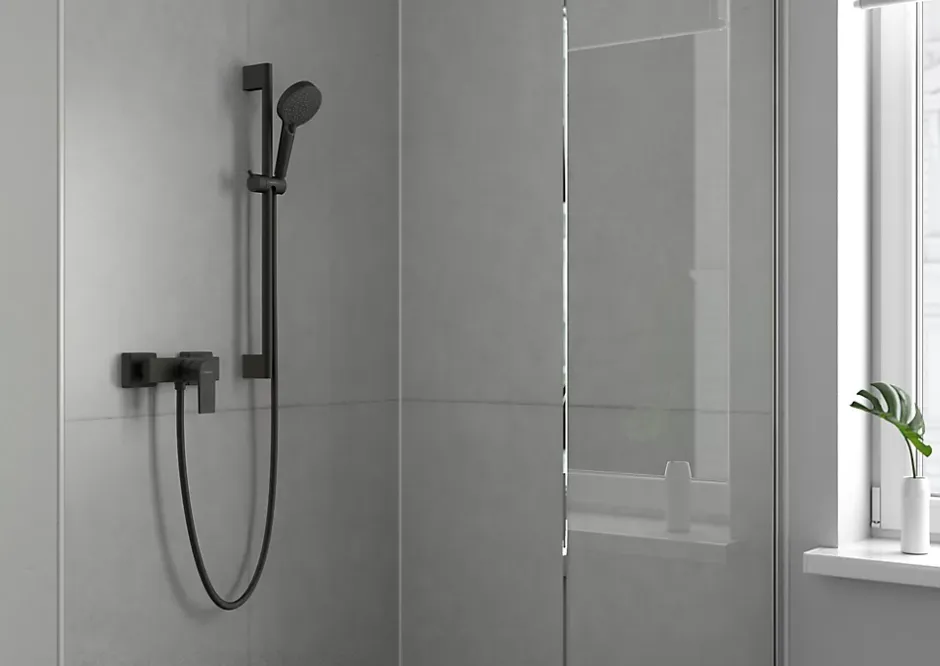Hansgrohe Kit de douche sans robinetterie avec pommeau + douchette 2 jets + barre réglable, noir, Vernis Blend