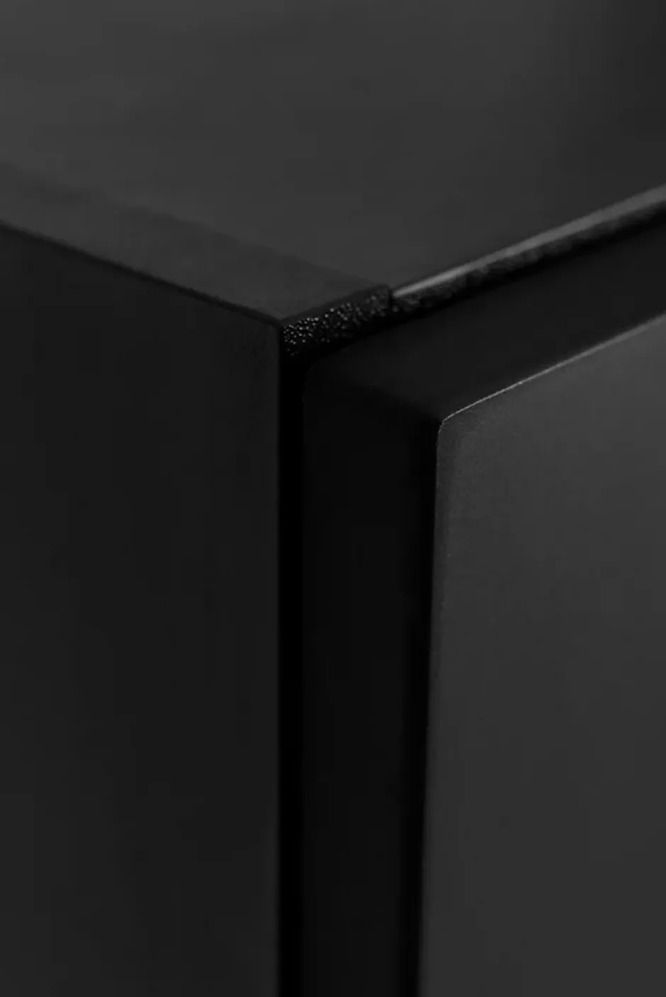 Furnidea Meuble colonne de salle de bain suspendu MODERN noir 35 x 136 cm