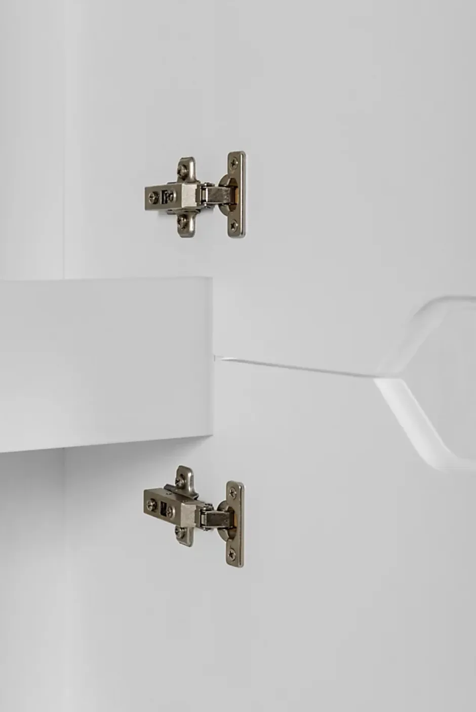Furnidea Meuble colonne de salle de bain suspendu MODERN blanc 35 x 136 cm* Colonne De Salle De Bains