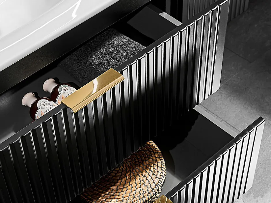 Vente-unique Meuble de salle de bain suspendu strié avec vasque à encastrer - Noir - 60 cm - ZEVARA* Meuble Vasque