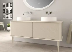 Baden Meuble sous-vasque à suspendre l.141 cm avec plan de toilette, 2 vasques à poser et pieds H.29 cm, beige coton, Idra