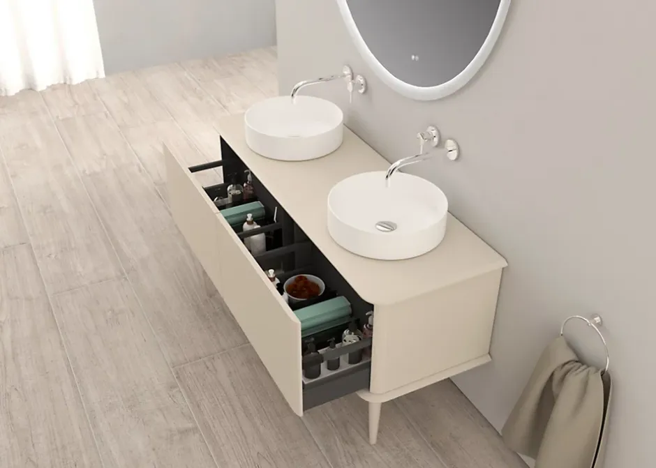 Baden Meuble sous-vasque à suspendre l.141 cm avec plan de toilette, 2 vasques à poser et pieds H.29 cm, beige coton, Idra
