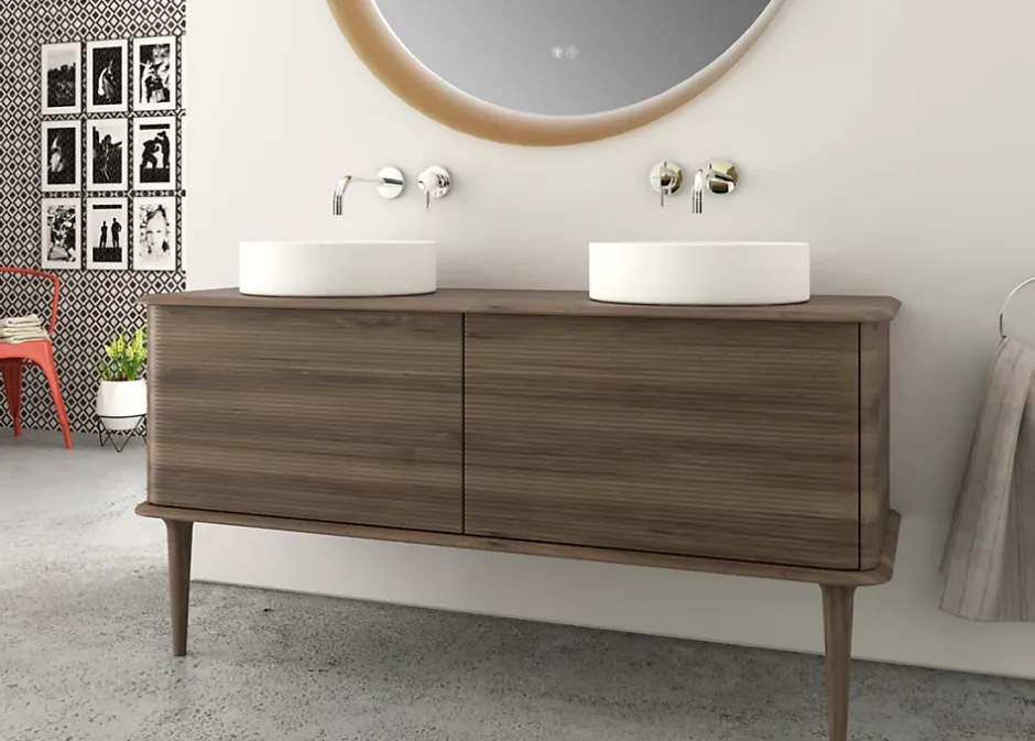 Baden Meuble sous-vasque à suspendre l.141 cm avec plan de toilette, 2 vasques à poser et pieds H.29 cm, effet noyer, Idra