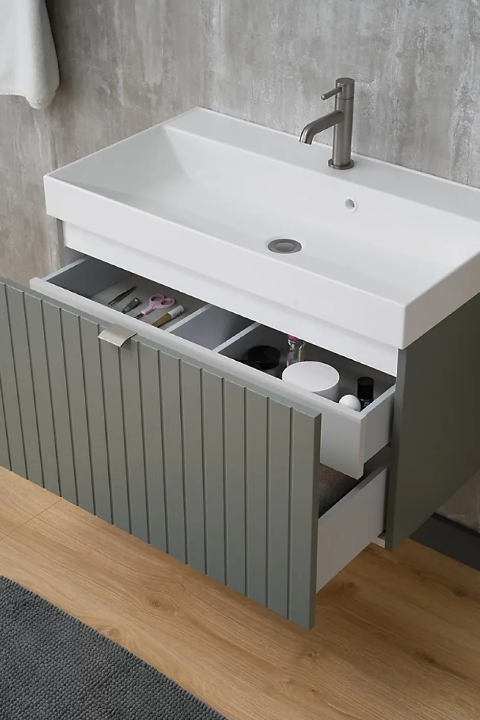 Furnidea Meuble sous-vasque suspendu HARMO 80 cm Façade rainuré vert semi-mat* Meuble Sous Lavabo