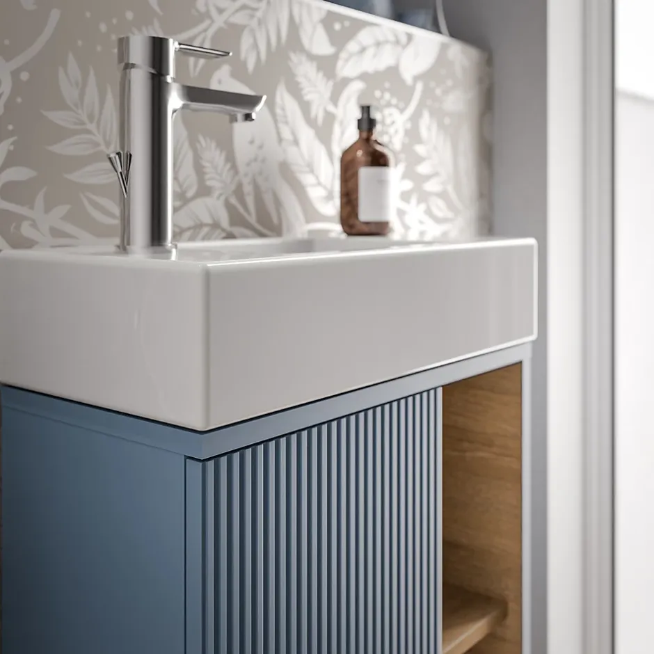 Bernstein Meuble vasque Bleu azur mat de salle de bain 55x24x59cm (LxPxH) 1 porte à gauche + 2 cases rangement - BELDIVO