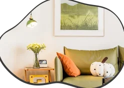 Giantex Miroir Mural Décoratif, avec Réflexion HD Claire, Cadre en Bois 2 Méthodes de Suspension pour Entrée,Salon(Or,78 x 56,5cm) (Noir)* Miroir Grossissant