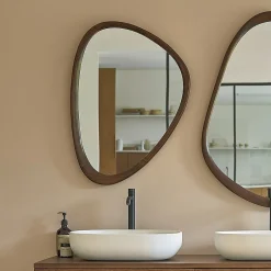 Berah Getah Miroir organique en mindi massif finition noyer 75x60 cm* Miroir Simple