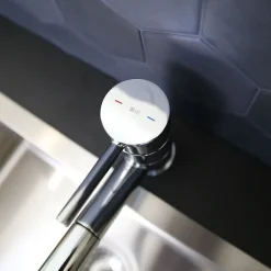 Essebagno Mitigeur de cuisine avec douchette chromé Tubic
