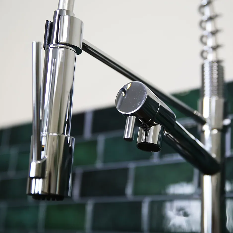 Essebagno Mitigeur de cuisine chromé avec douchette Hotto