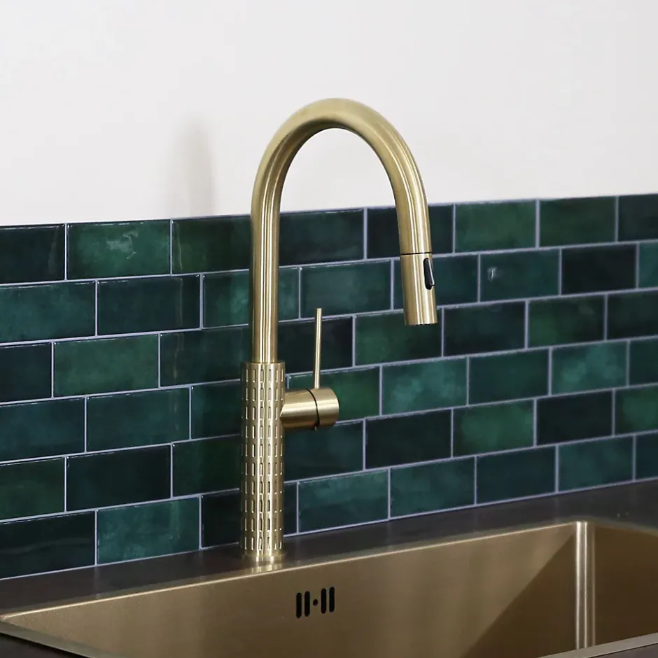 Essebagno Mitigeur de cuisine doré avec douchette Architek