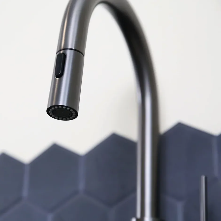 Essebagno Mitigeur de cuisine gun métal avec douchette Architek