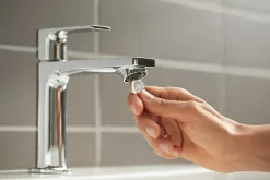 Hansgrohe Mitigeur de lavabo avec tirette et vidage chromé, Rebris E 110 CoolStart