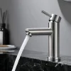 Deko Mitigeur de lavabo monocommande en acier inoxydable, mitigeur de salle de bain au design moderne, eau chaude et froide réglable