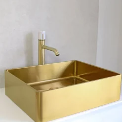 Essebagno Mitigeur lavabo haut avec vidage en laiton doré et marbre blanc, Manopola