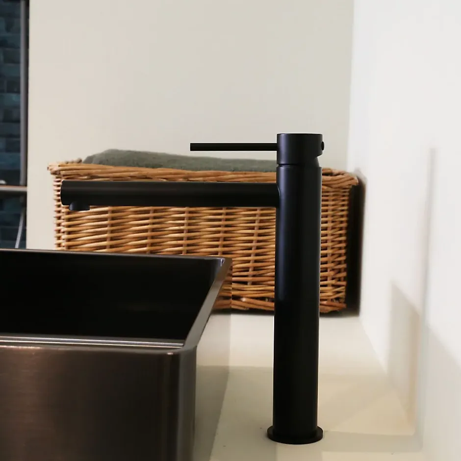 Essebagno Mitigeur lavabo haut noir Envol* Robinet Lavabo Et Vasque