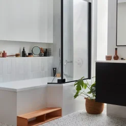 Jacob Delafon Pack baignoire bain douche 170 x 90 Neo version droite + tablier de baignoire en angle
