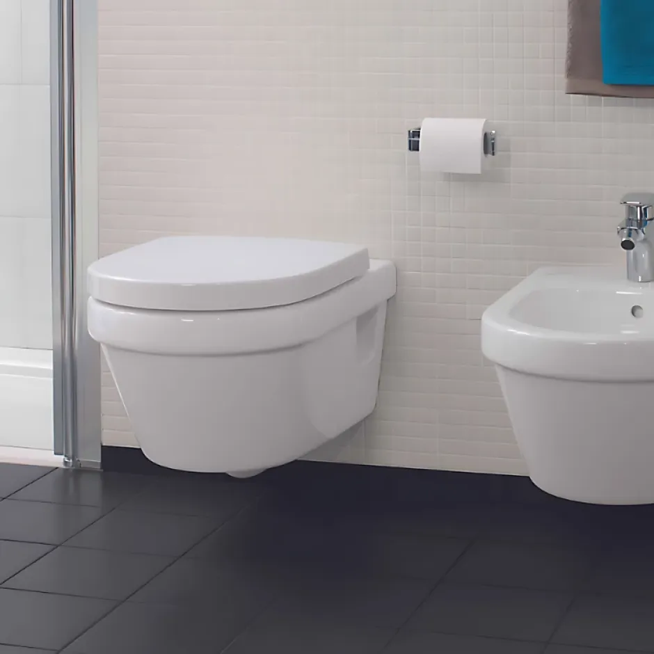Villeroy & Boch Pack WC sans bride VILLEROY ET BOCH Architectura abattant + bâti-support sol et mur + plaque chromée brillant + Tabouret bois
