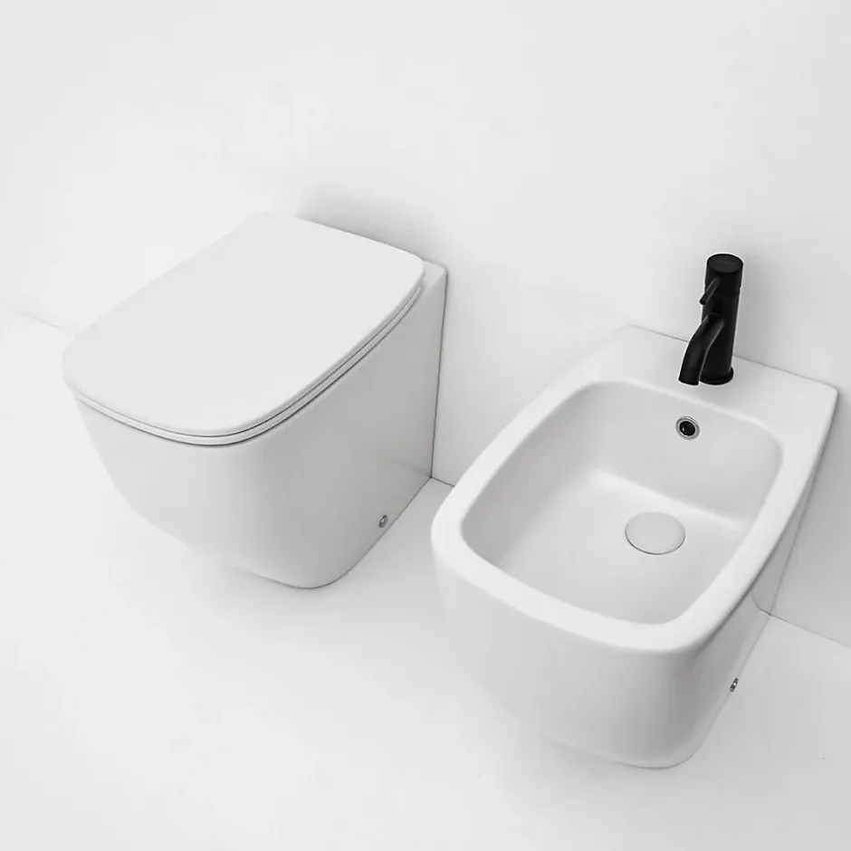 Kiamami Valentina Paire De Bidet Et Wc Sur Pied Blanc Mat Avec Couvercle De Toilette
