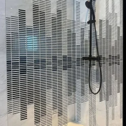 Cuisibane Paroi de douche fixe 110 cm x 200 cm motif MANHATTAN - Verre 8 mm