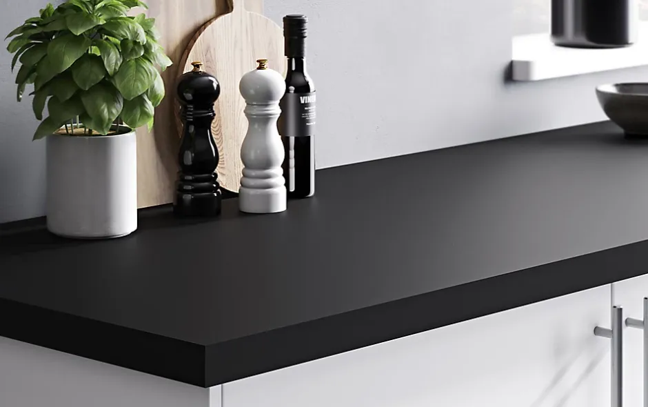 GoodHome Plan de travail stratifié noir mat L.300 x l.62 x ép.3,8 cm Berberis