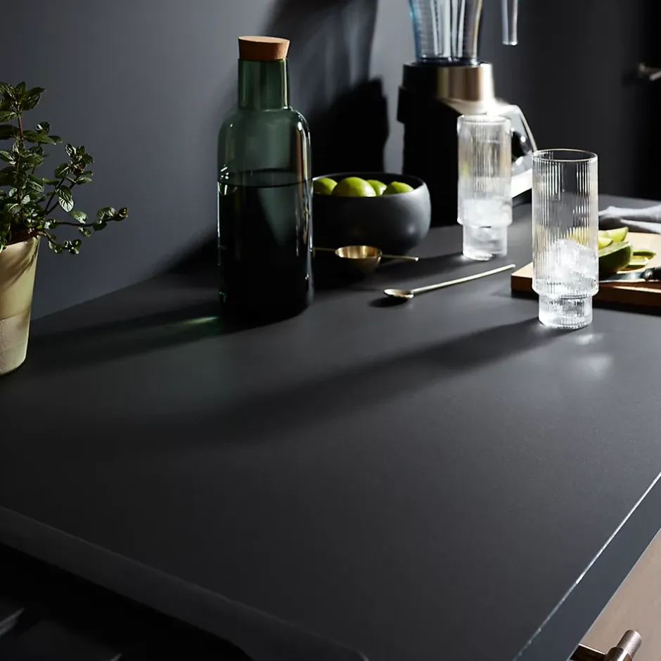 GoodHome Plan de travail stratifié noir mat L.300 x l.62 x ép.3,8 cm Berberis