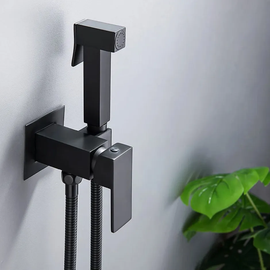 Rea Robinet Bidet Douchette Noir Mural Monocommande