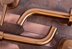 Rea Robinet de lavabo encastré Lungo Long brushed copper + box