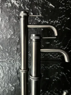 Rea Robinet De Lavabo Lungo Grip High Titanium* Robinet Lave-Mains