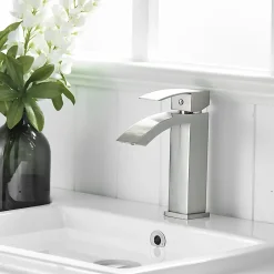 Saniverre Robinet mitigeur bec cascade LERIO chrome brossé -* Robinet Lavabo Et Vasque