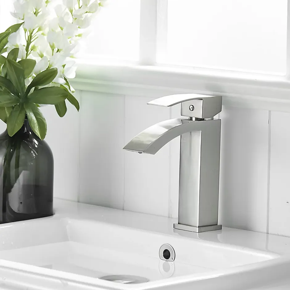 Saniverre Robinet mitigeur bec cascade LERIO chrome brossé -* Robinet Lavabo Et Vasque