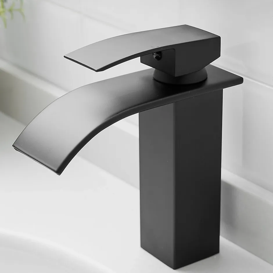 Saniverre Robinet mitigeur TIBRE bec cascade extra-plat noir chromé -