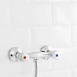 Robinet mélangeur mural pour douche entraxe 150 mm Mâle 15 x 21 en laiton chromé Grenvik