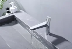 Bernstein Robinet pour lavabo vasque et évier design en laiton peu bruyant et avec aérateur économie d'eau - H. 16,3cm - Chrome
