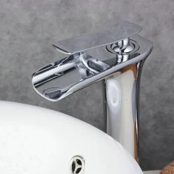 Kroos Robinet vasque jet cascade, style contemporain - Chromé* Robinet Lave-Mains